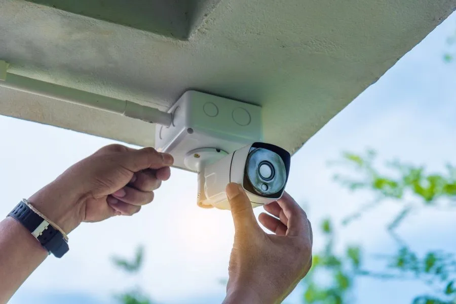 Security cameras mounting height