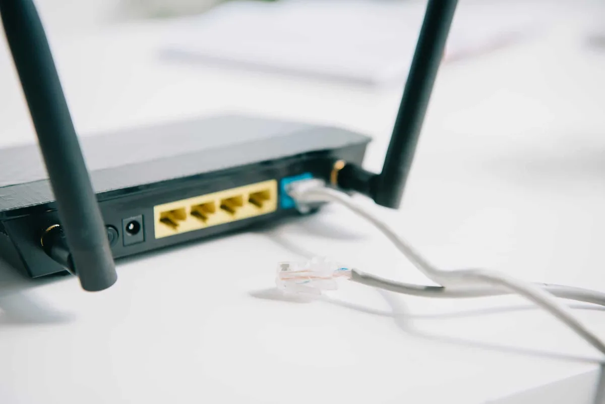 Verifying Network Connection (Wired vs. Wireless)